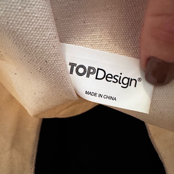 NWOT Stylish Black and White Tote Bag - Picture 5 of 5